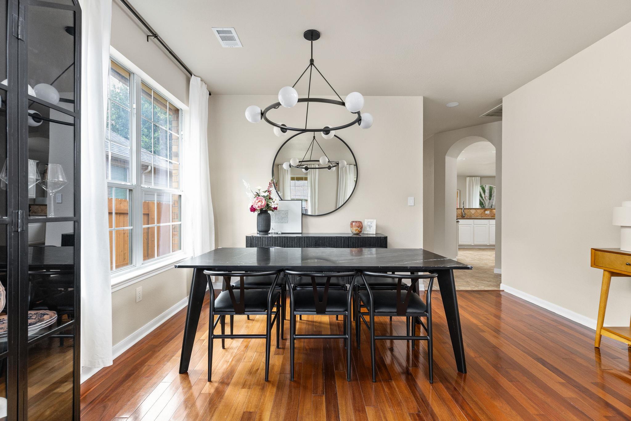 732 Bent Wood PL