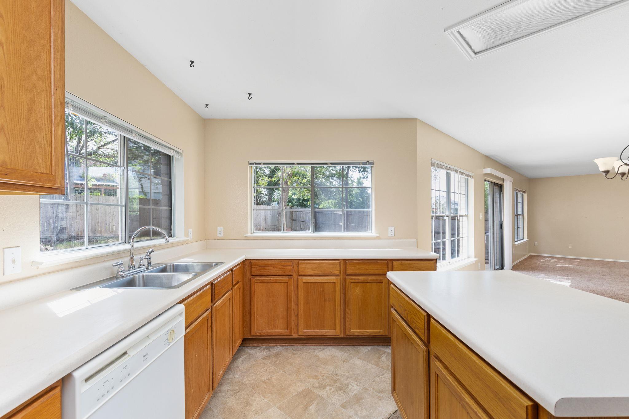 11304 Pickard LN