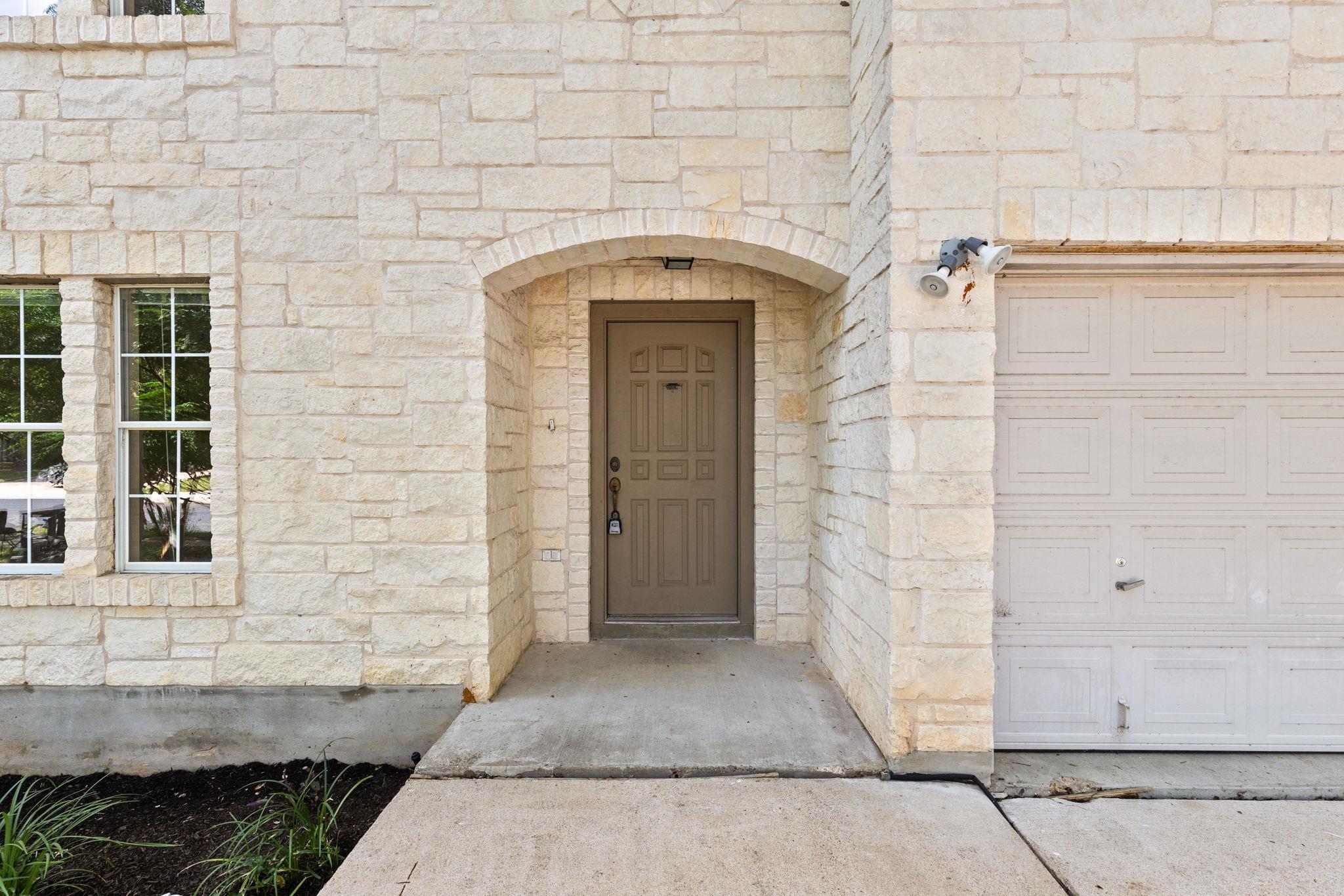 11304 Pickard LN