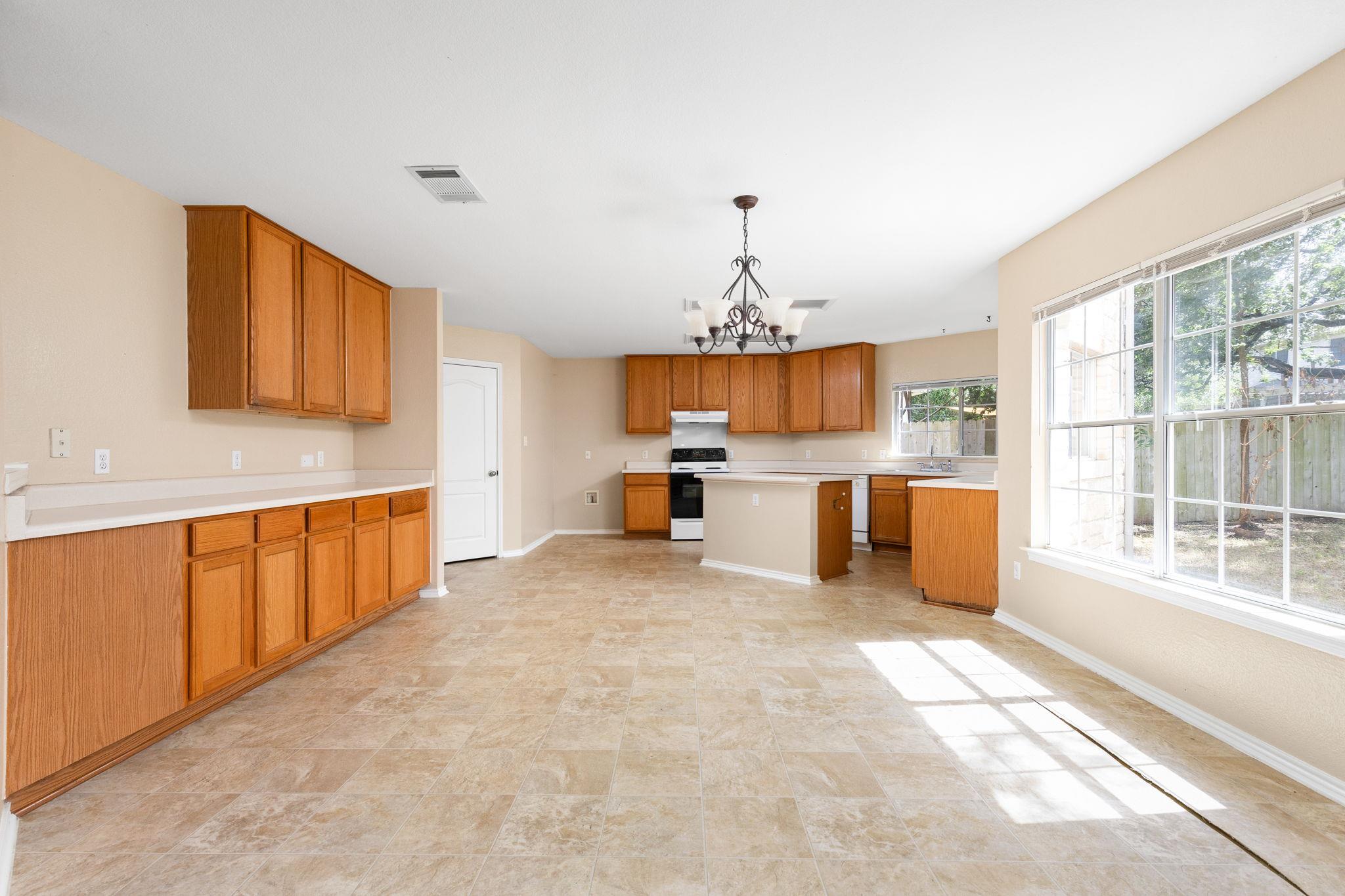 11304 Pickard LN