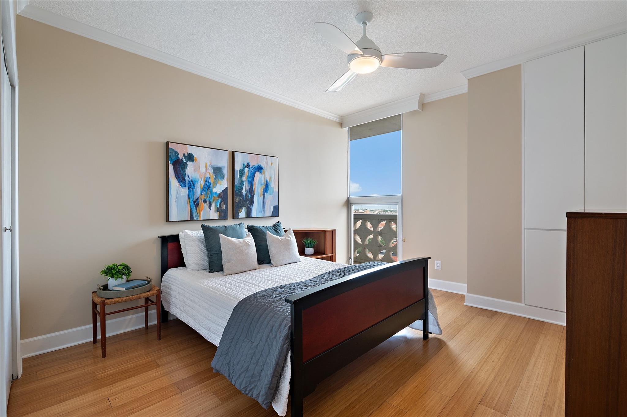 1801 Lavaca ST Unit: 13EF
