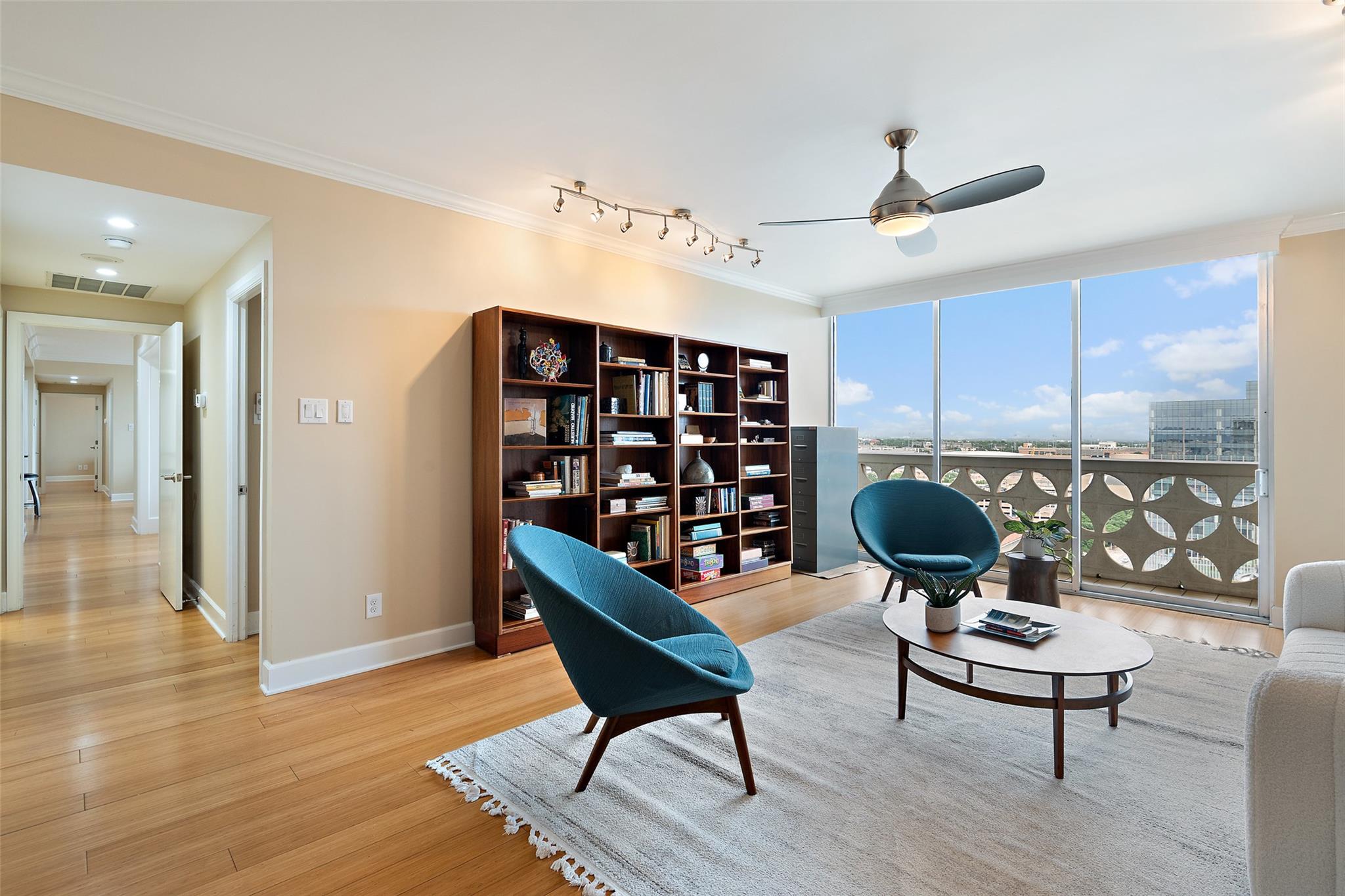 1801 Lavaca ST Unit: 13EF