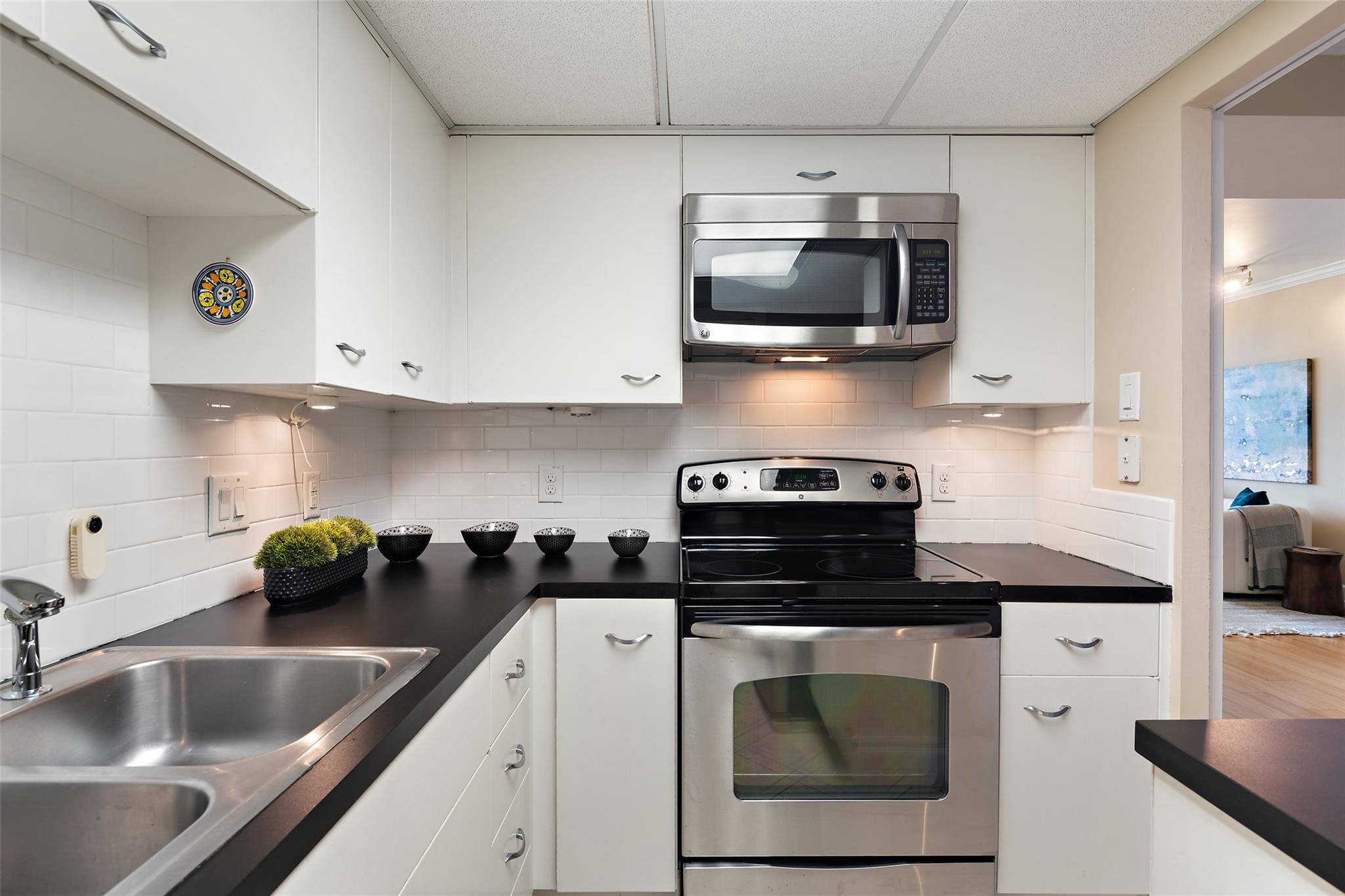 1801 Lavaca ST Unit: 13EF
