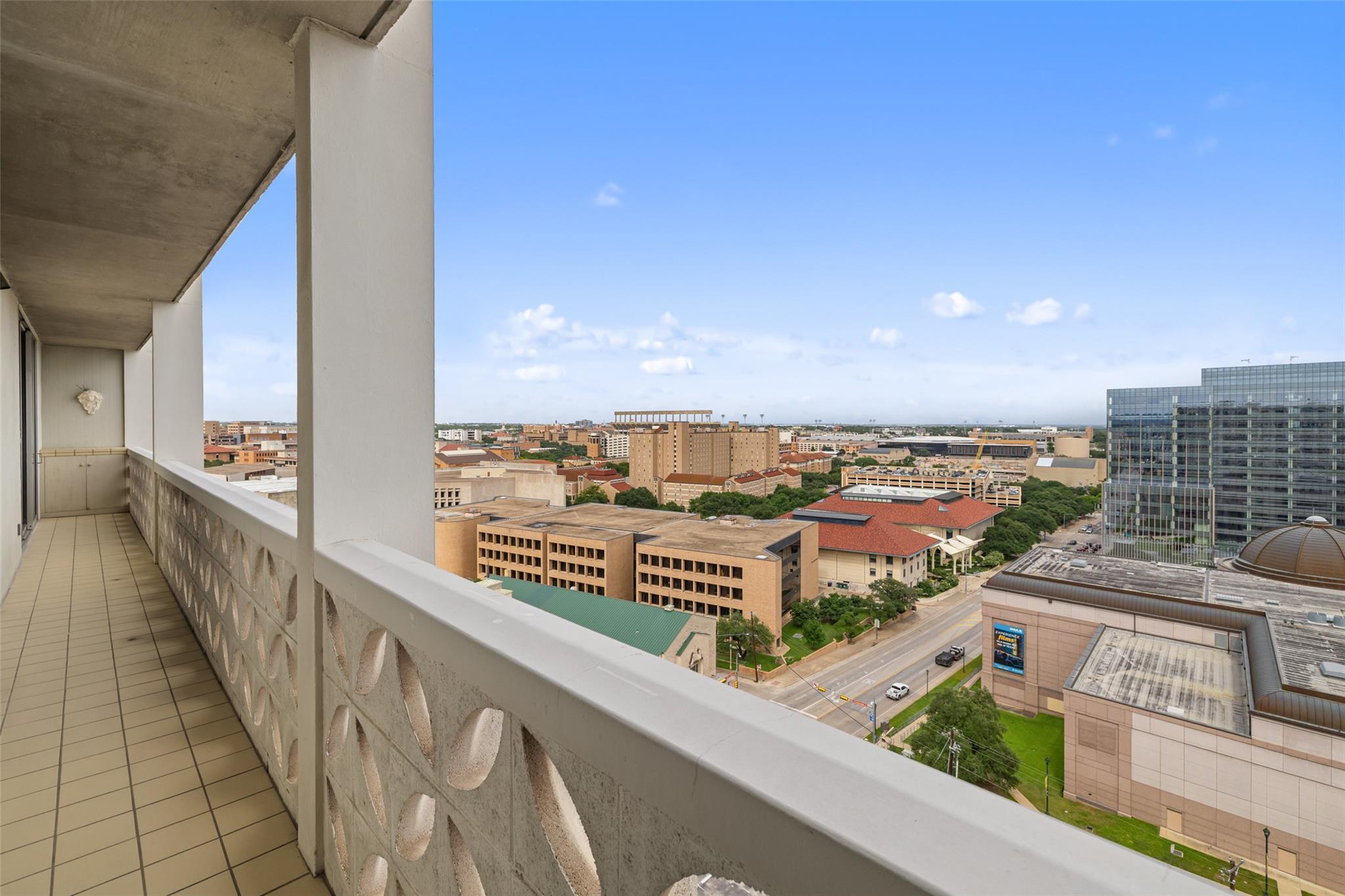 1801 Lavaca ST Unit: 13EF