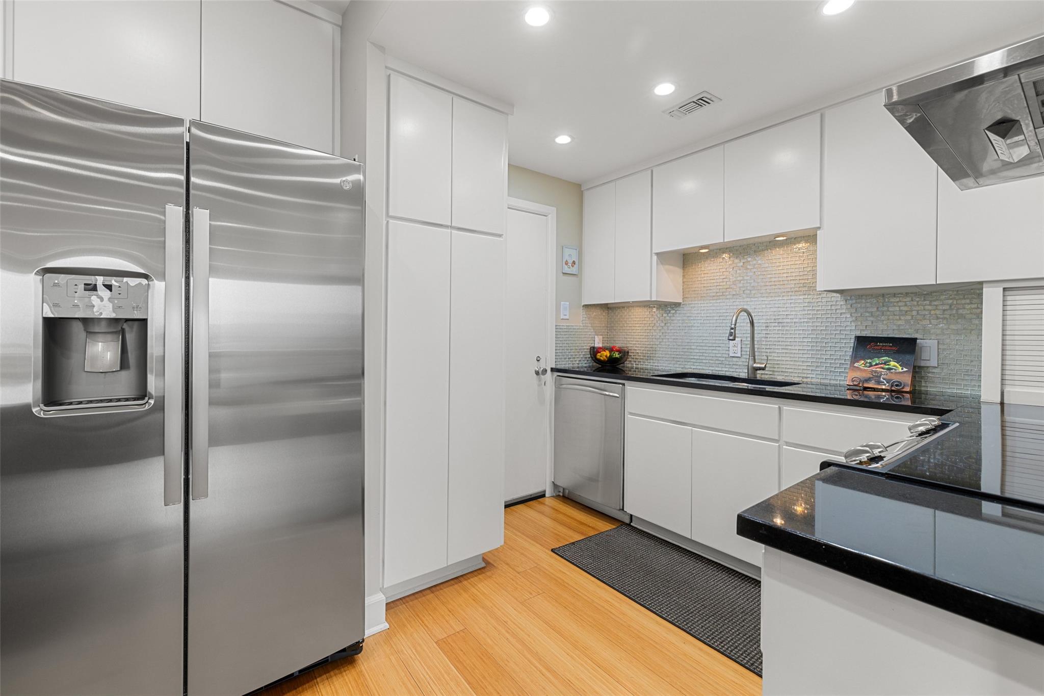 1801 Lavaca ST Unit: 13EF