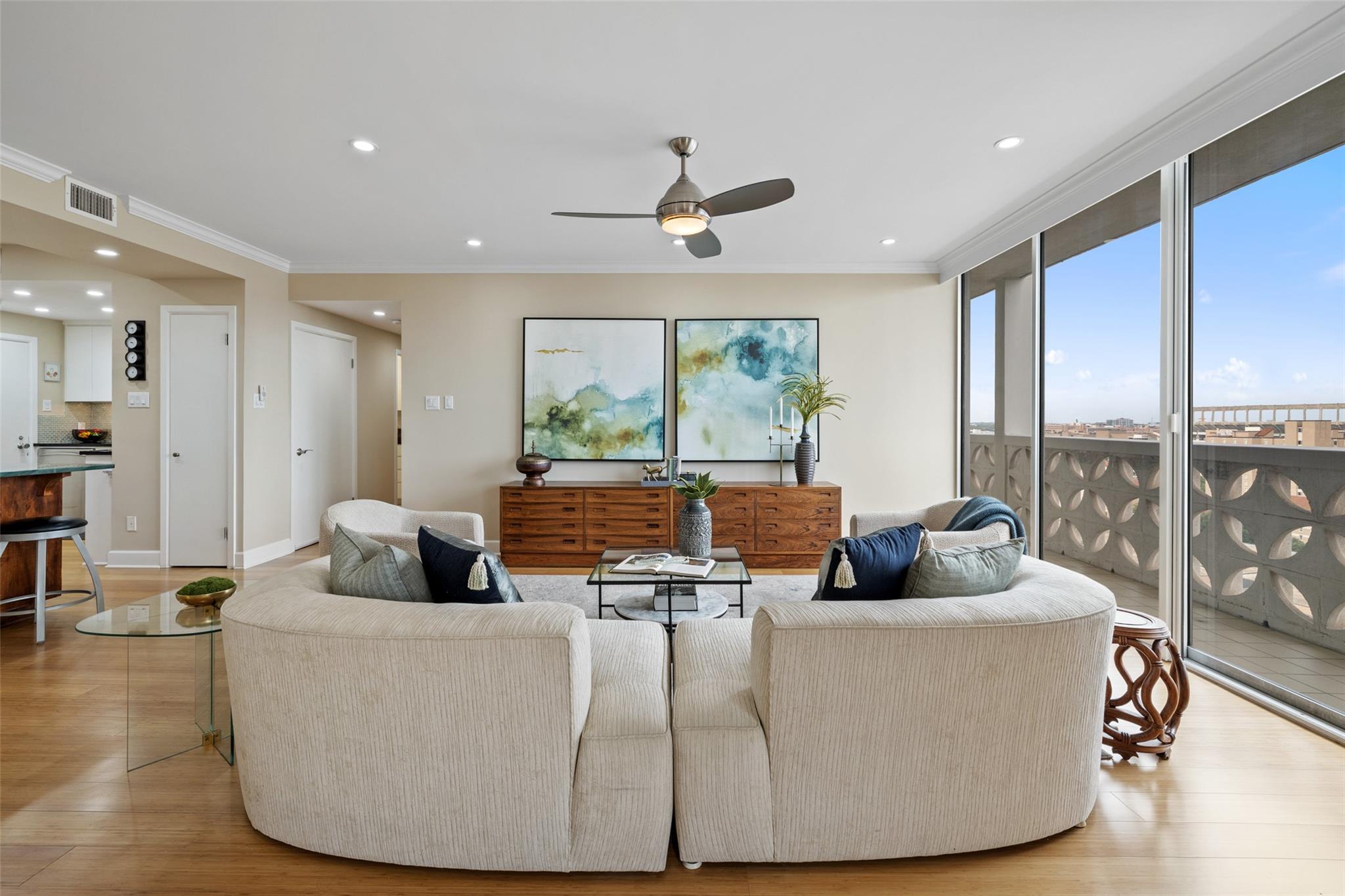 1801 Lavaca ST Unit: 13EF
