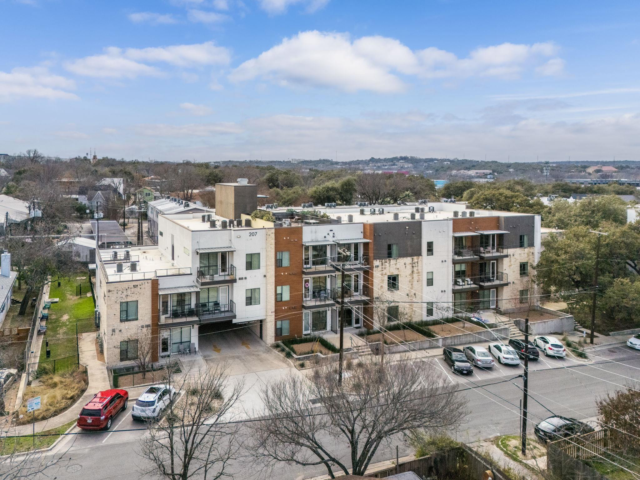 207 W Johanna ST # 306