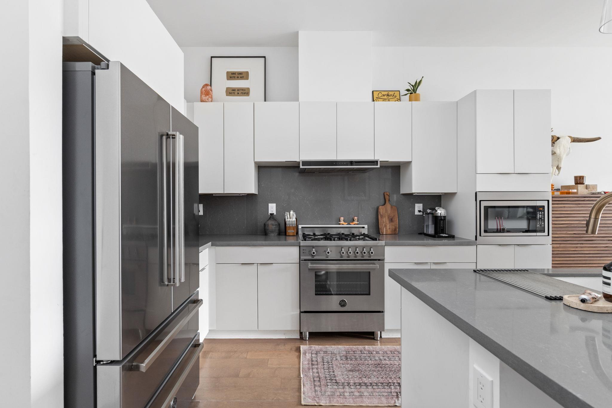 207 W Johanna ST # 306