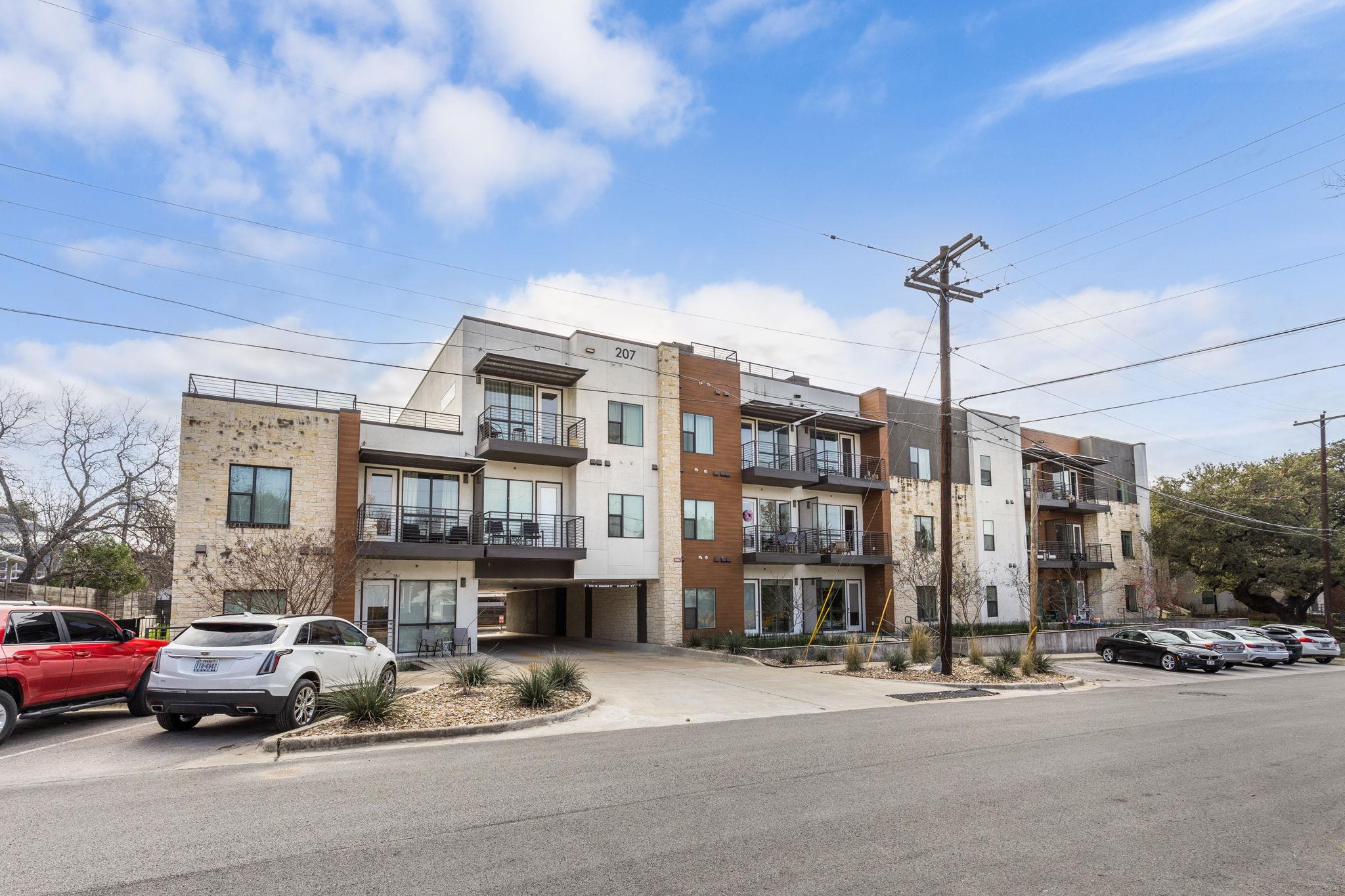 207 W Johanna ST # 306