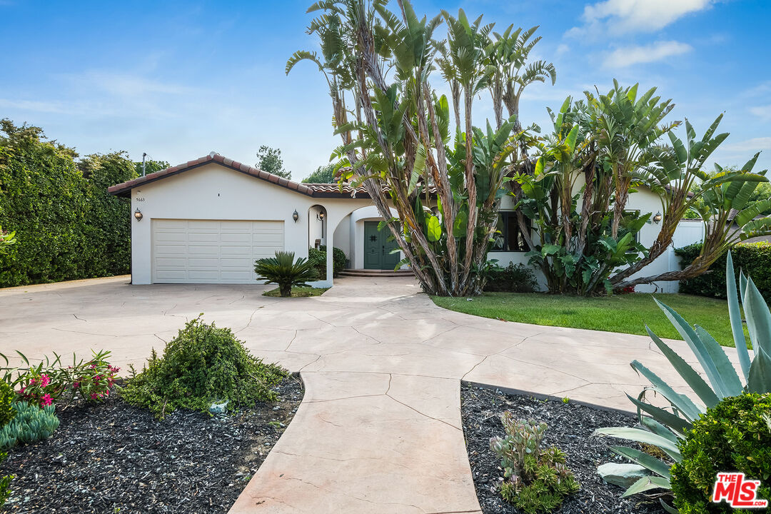 5663 Jumilla Ave