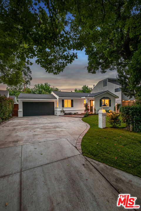 730 N Priscilla Ln