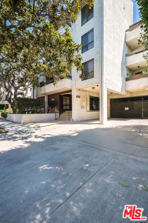 222 N Rose St Unit: 406