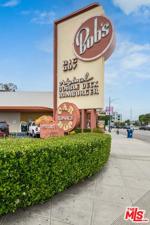 222 N Rose St Unit: 406