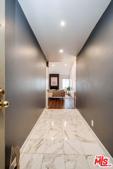 222 N Rose St Unit: 406