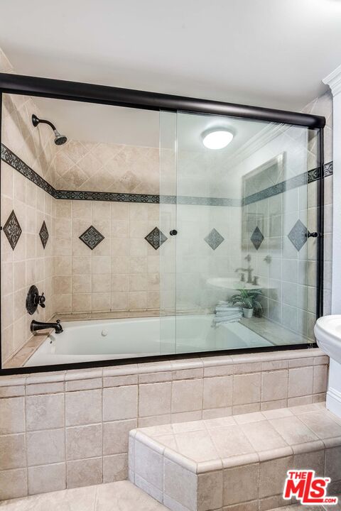 222 N Rose St Unit: 406