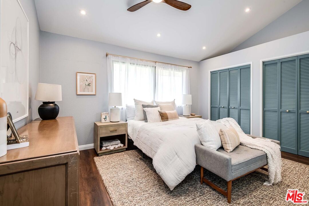222 N Rose St Unit: 406