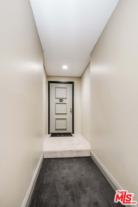 222 N Rose St Unit: 406