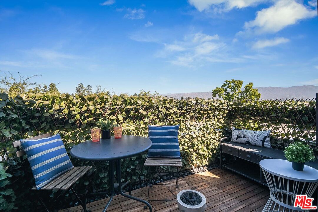 222 N Rose St Unit: 406