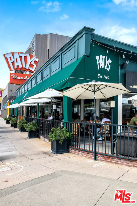220 N Valley St Unit: 101