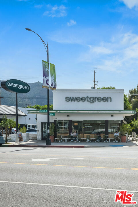 220 N Valley St Unit: 101