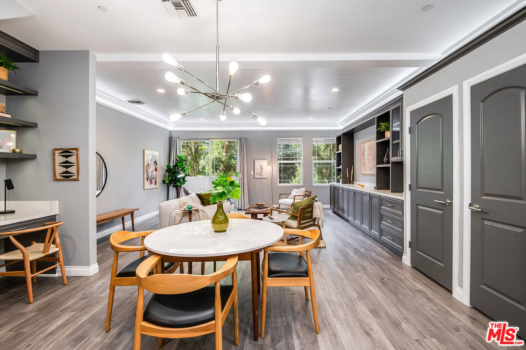 220 N Valley St Unit: 101
