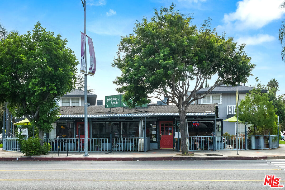 220 N Valley St Unit: 101