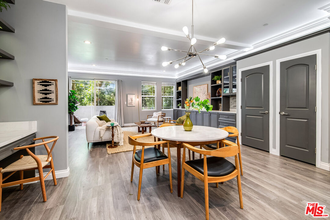 220 N Valley St Unit: 101