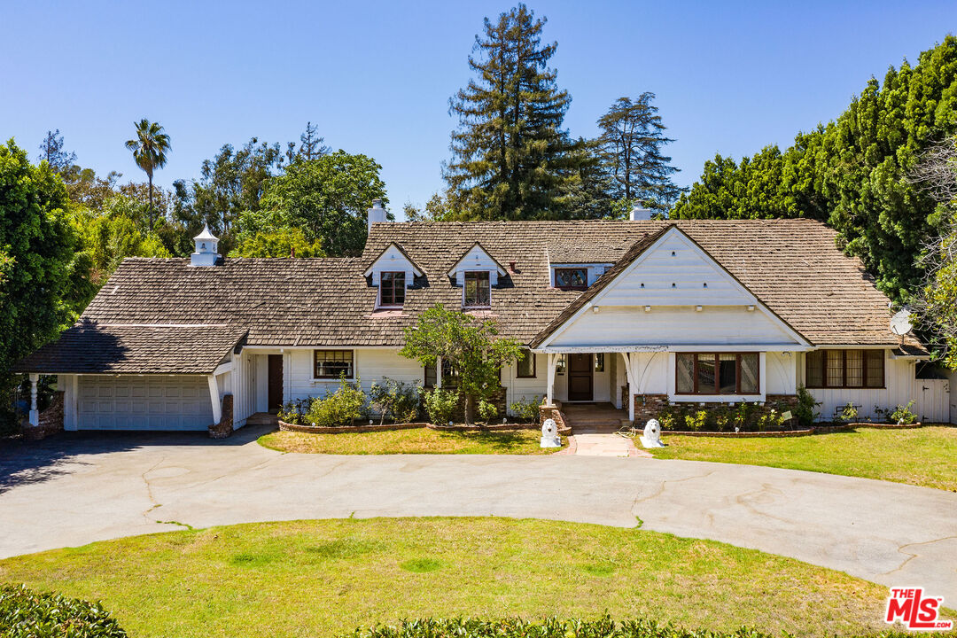 4343 Forman Ave
