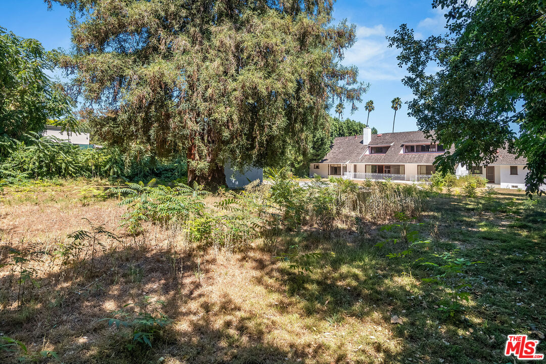 4343 Forman Ave