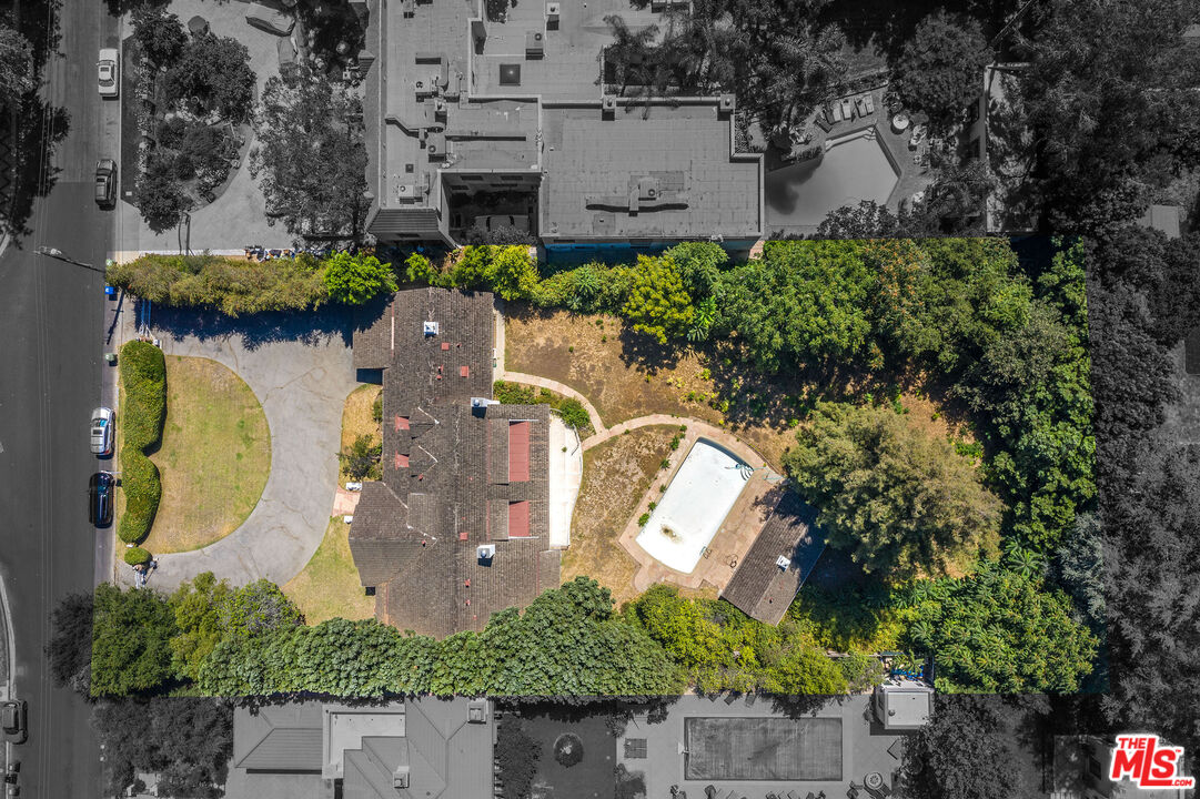 4343 Forman Ave