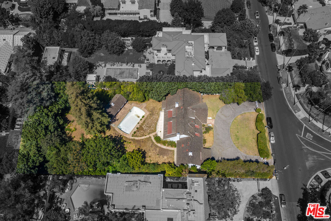 4343 Forman Ave