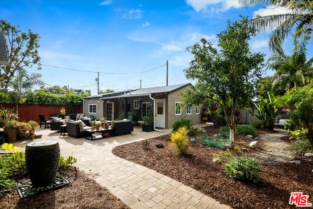 2201 W Clark Ave