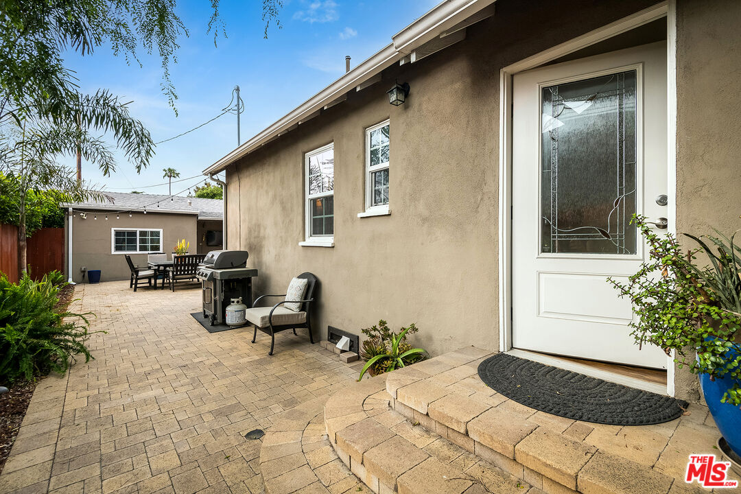 2201 W Clark Ave