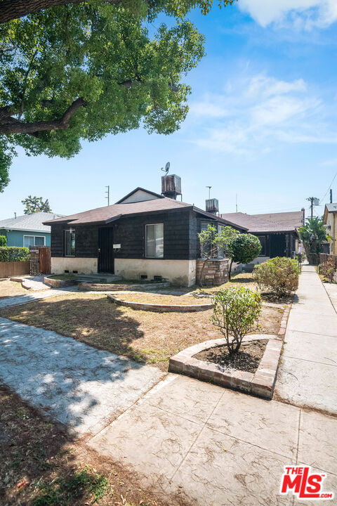 1217 N Cordova St