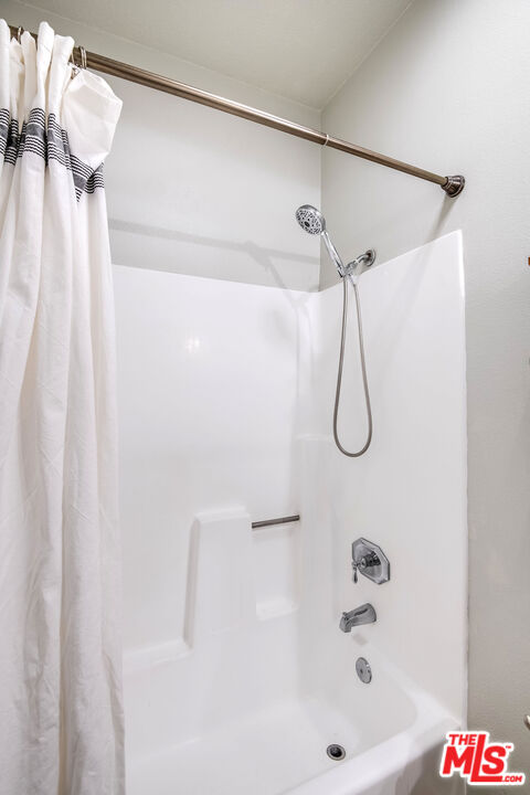 13331 Moorpark St Unit: 332