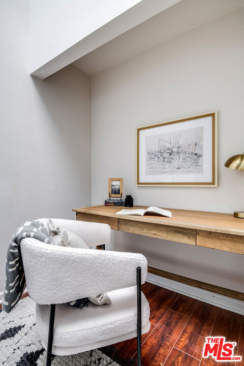 13331 Moorpark St Unit: 332