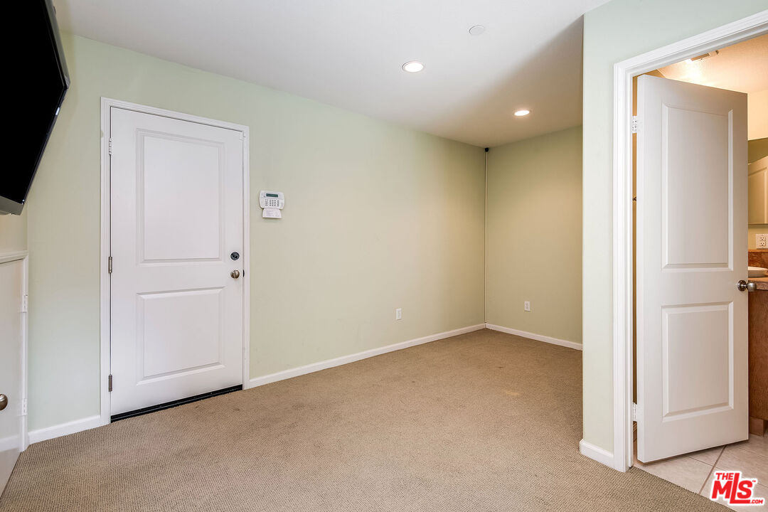 6507 La Mirada Ave