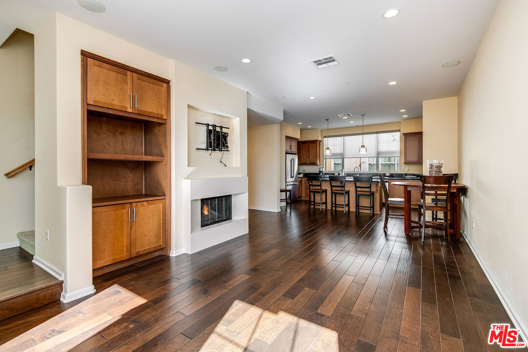 6507 La Mirada Ave