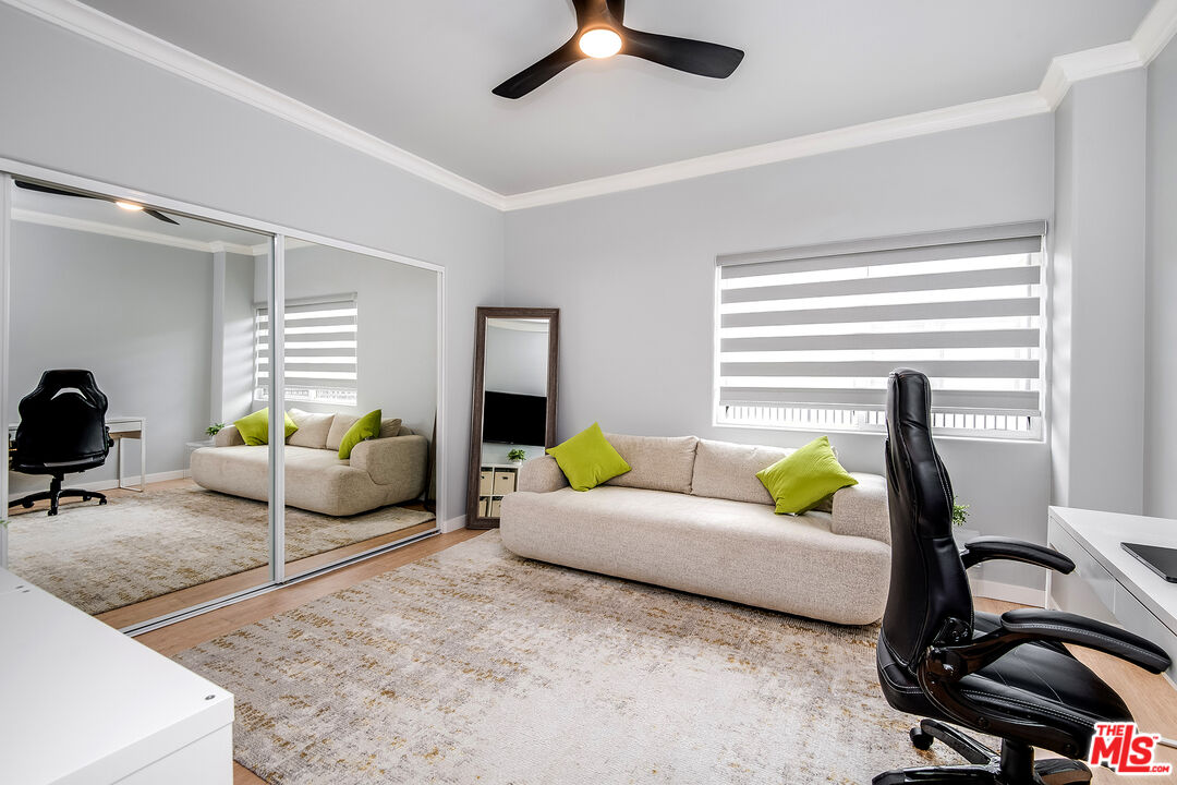 4447 W Lakeside Dr Unit: 202