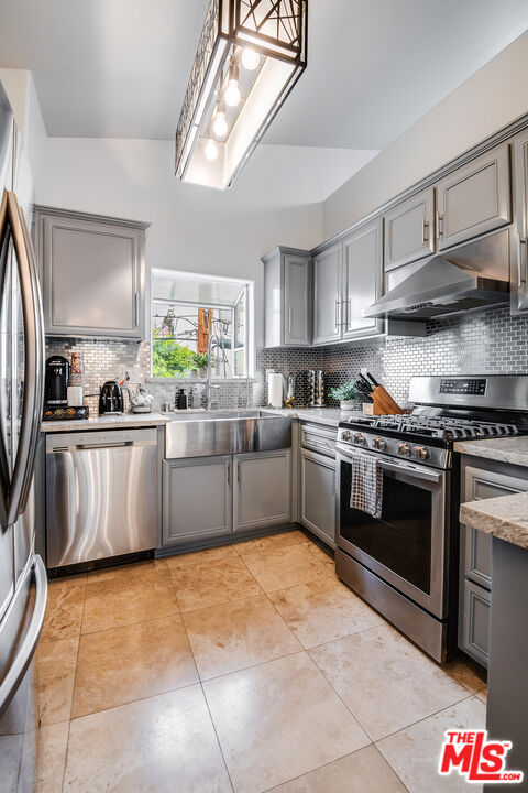 4447 W Lakeside Dr Unit: 202