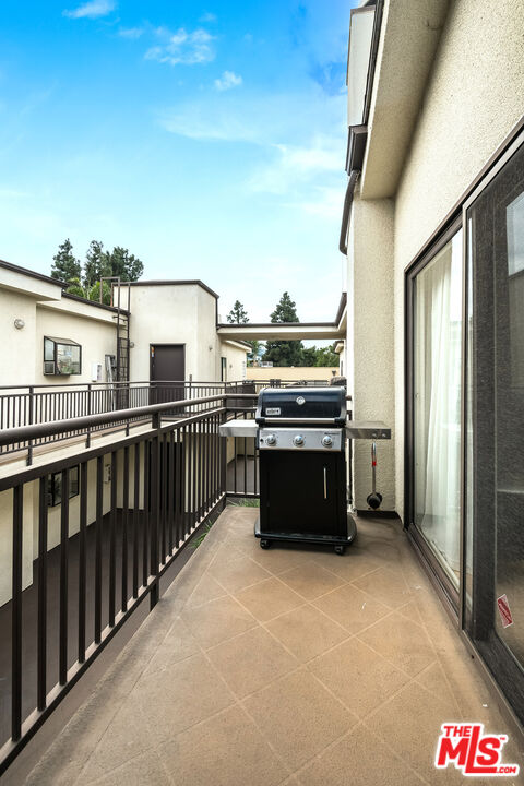 4447 W Lakeside Dr Unit: 202