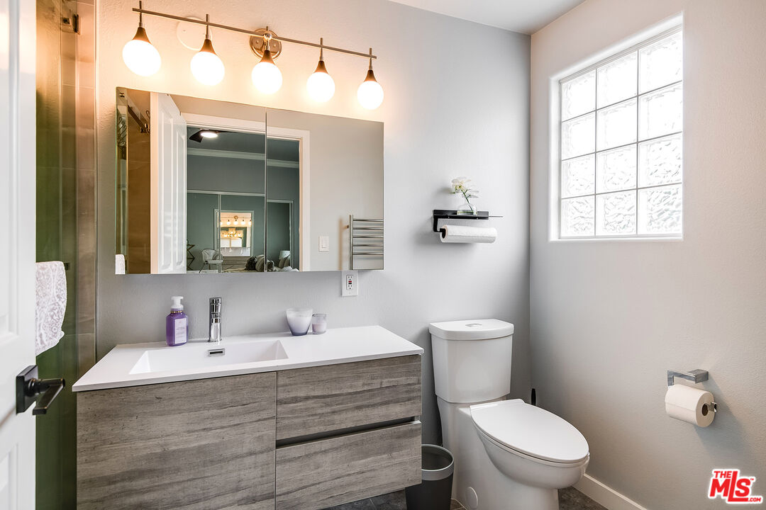 4447 W Lakeside Dr Unit: 202