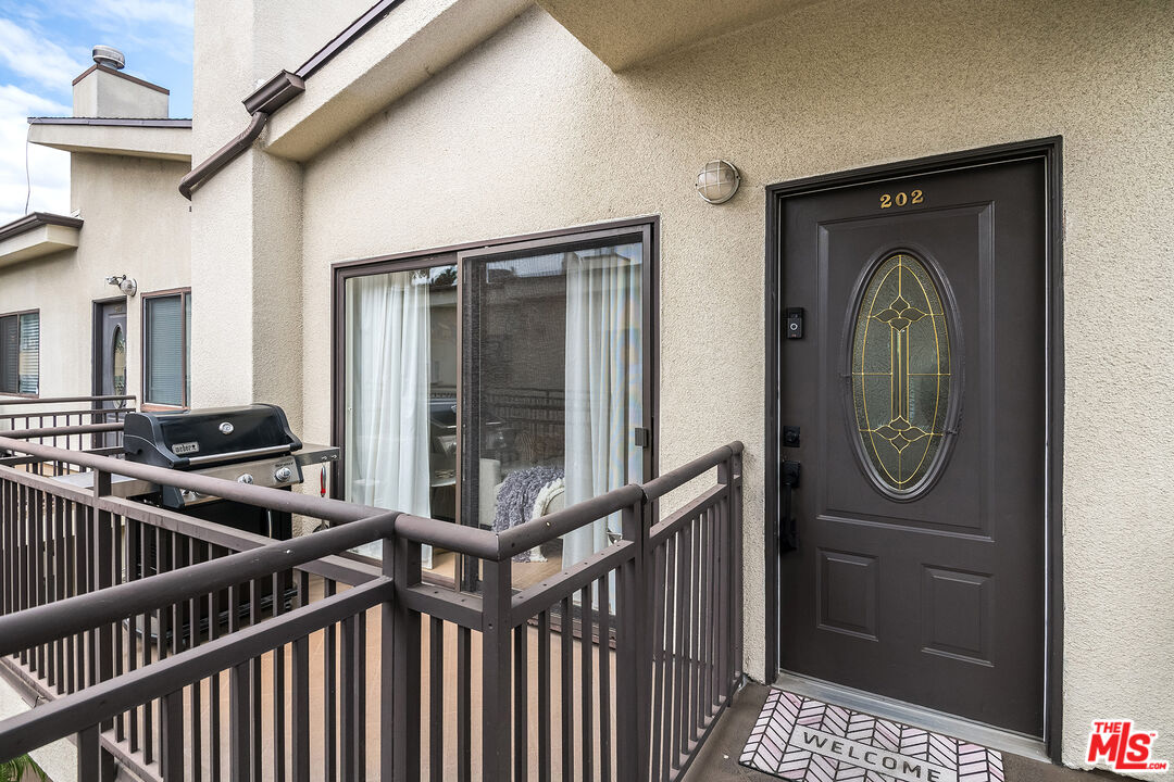 4447 W Lakeside Dr Unit: 202