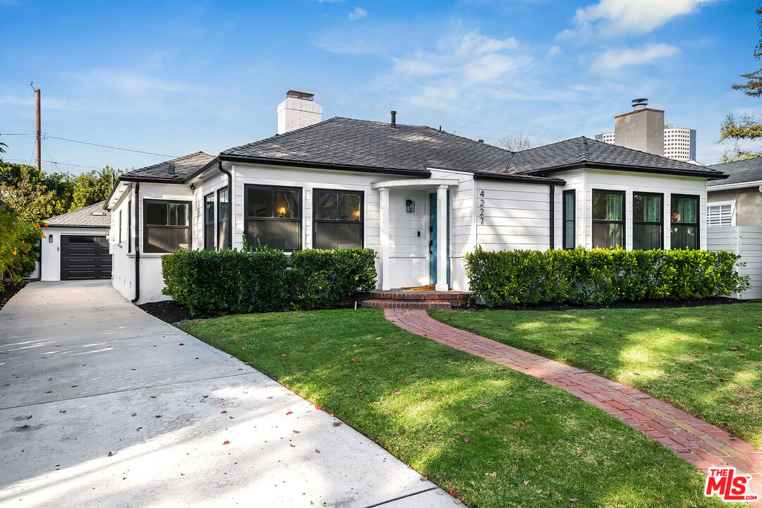 4227 Warner Blvd