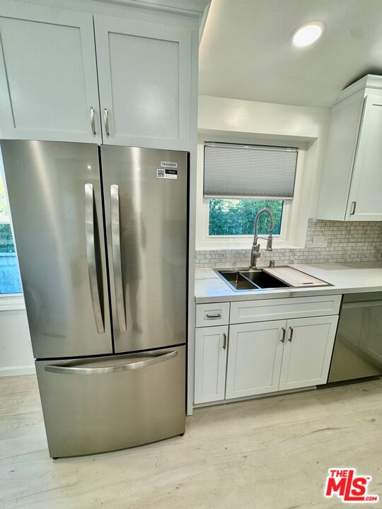 4522 Laurel Canyon Blvd