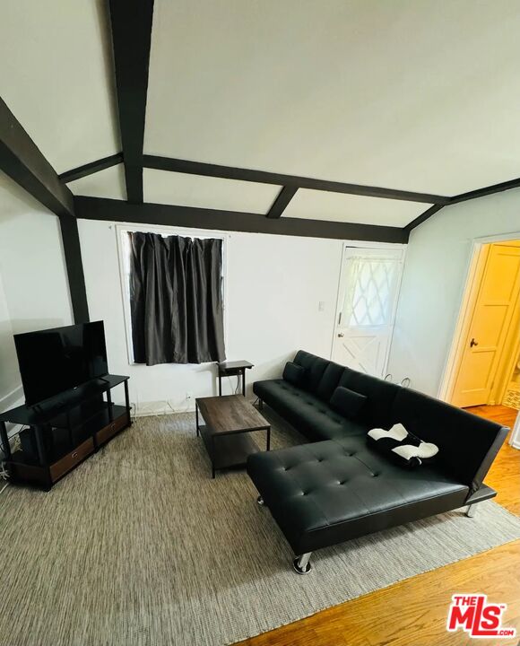 4522 Laurel Canyon Blvd