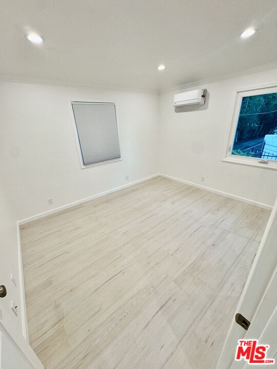 4522 Laurel Canyon Blvd