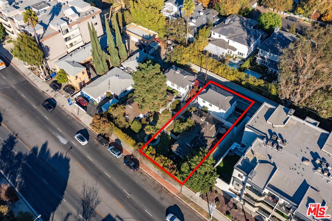 4522 Laurel Canyon Blvd