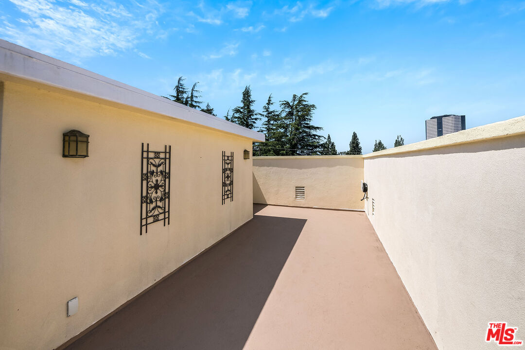 4125 W Hood Ave Unit: 101