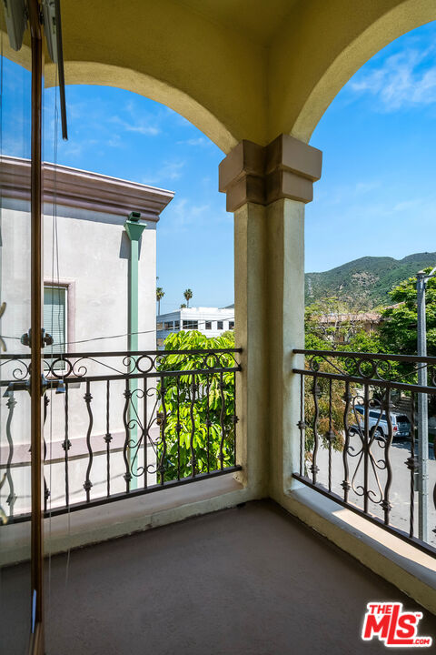 4125 W Hood Ave Unit: 101
